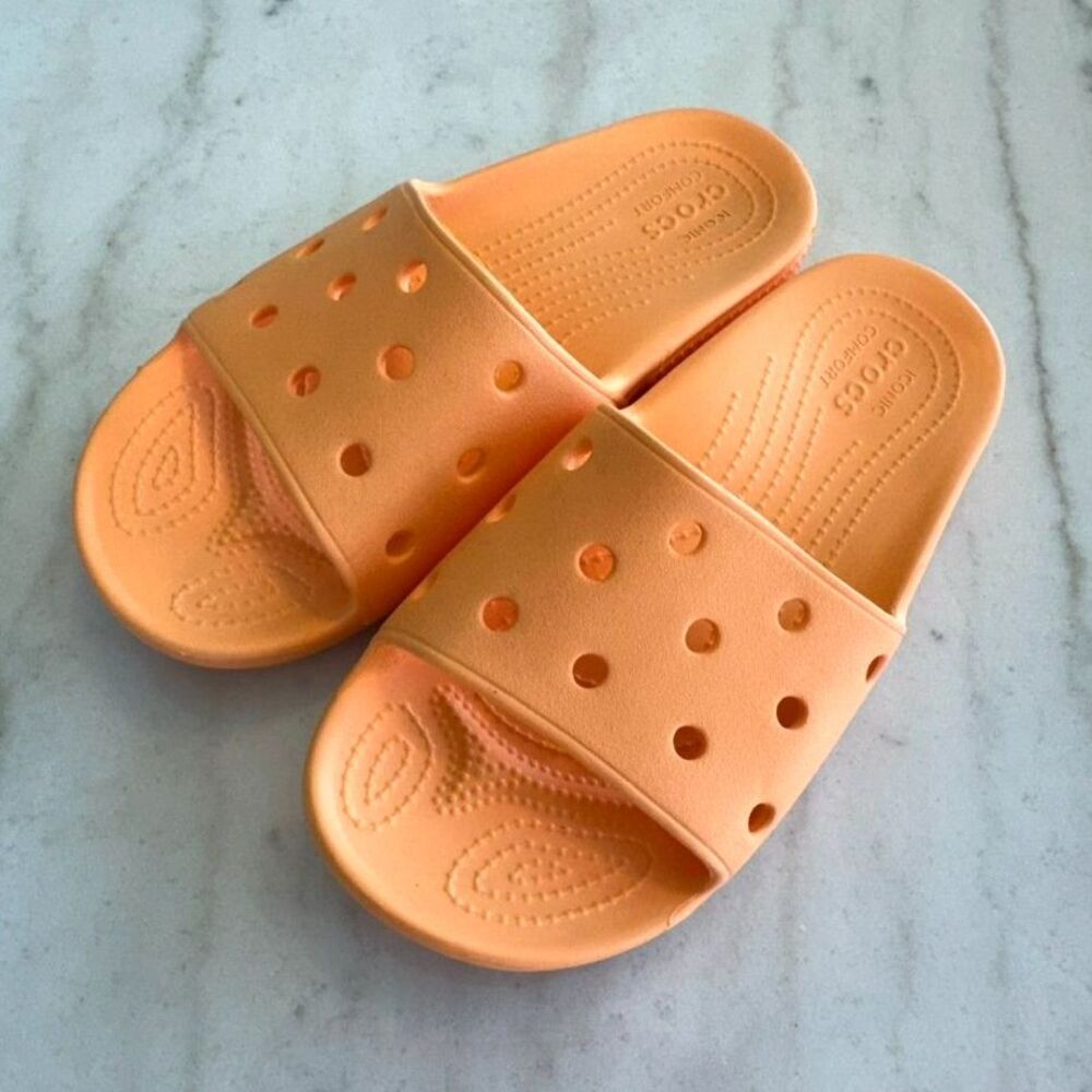 Iconic Crocs Comfort Orange Slide Sandals Size Men’s 5 Women’s 7 New